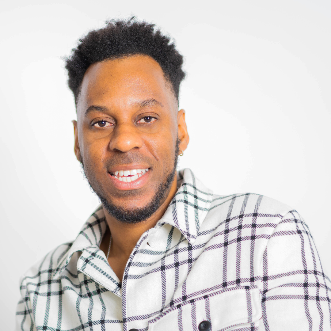 Headshot of Elliott Rae, Founder of Parenting out Loud and Working Families Ambassador